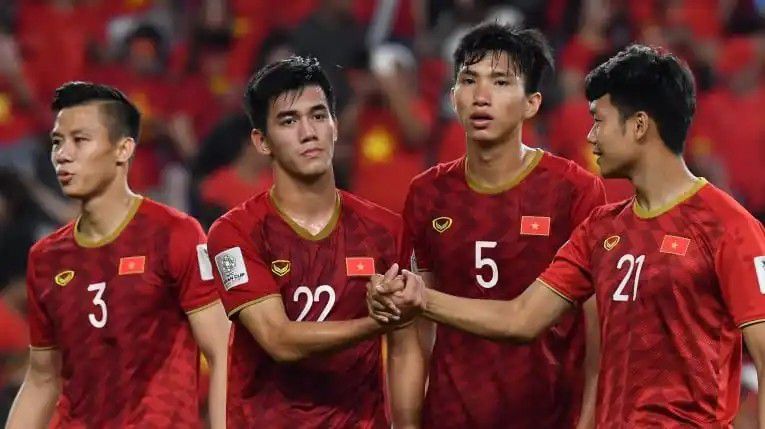 2020自拍偷区亚洲综合图片